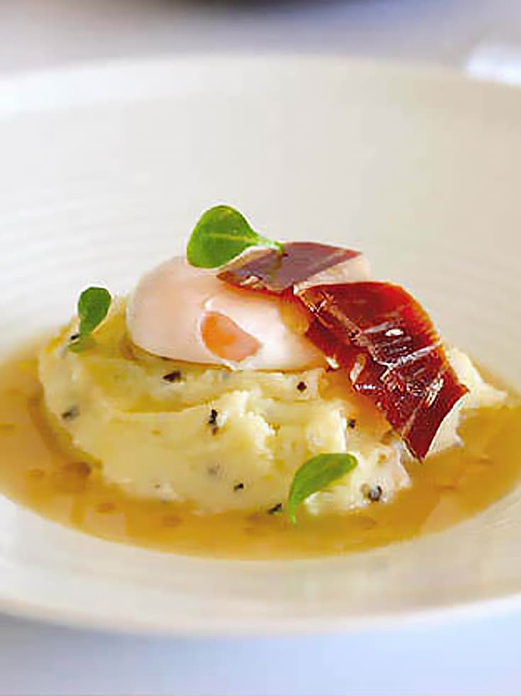 PARMENTIER DE TRUFFE AVEC OEUF ET JAMBON IBÉRIQUE